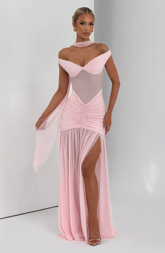 Sienna Maxi Dress Blush Sweetheart Bardot – styling detail