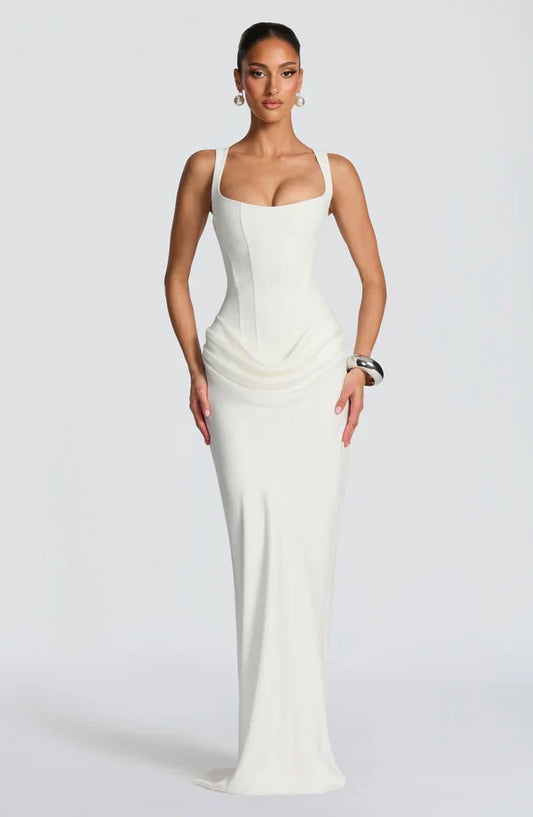 LORÉVA Maxi Dress – close-up detail