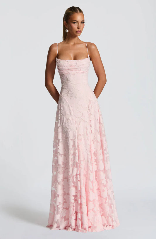 LIVÉRA Maxi Dress – styling detail