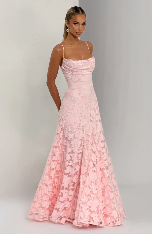 LIVÉRA Maxi Dress – close-up detail