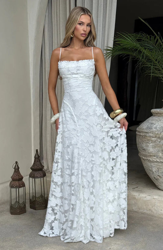LIVÉRA Maxi Dress – styling detail