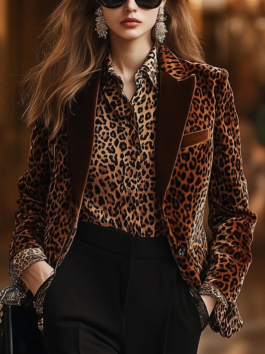 Retro Women's Velvet Blazer with Stylish Leopard Print Collar