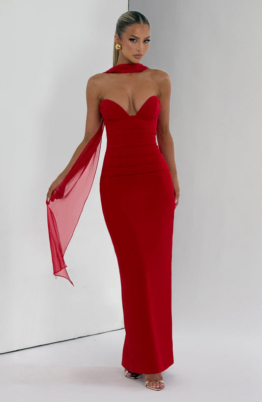 Juliet Strapless Maxi Dress Red – front view