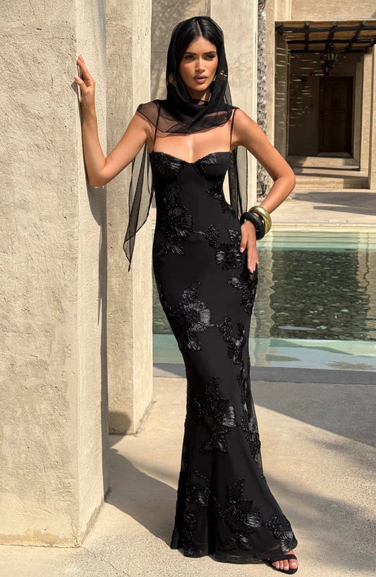 ROVÉNA Maxi Dress – close-up detail