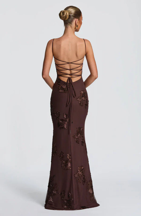ROVÉNA Maxi Dress – styling detail